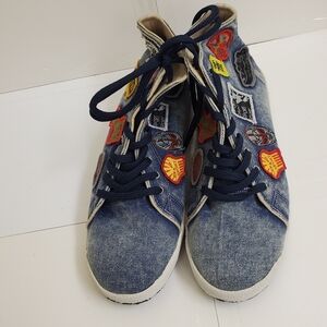 New assorted colors and sizes sneakers unisex for big boys and girls